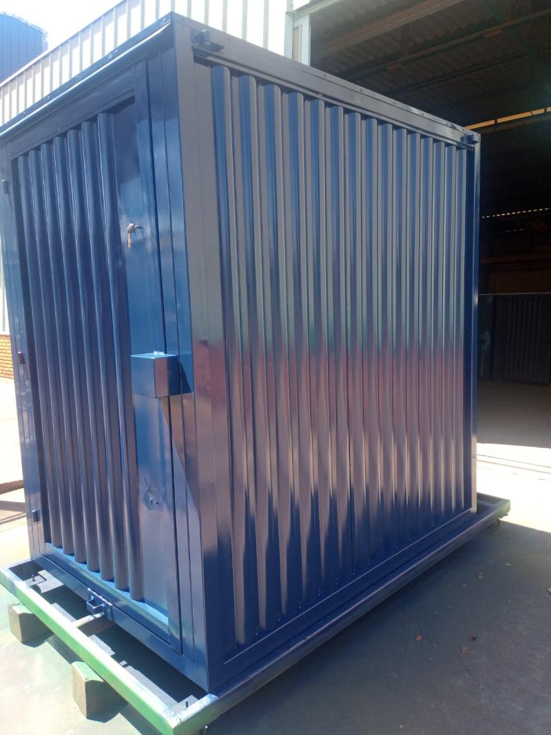 Container Almoxarifado 2 x 1,5 x 2,2 ( altura ) metros